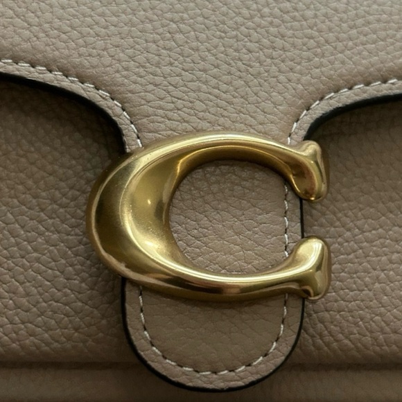 Coach Tabby Beige Leather Shoulder Bag with Gold Hardware - Picture 4 of 5